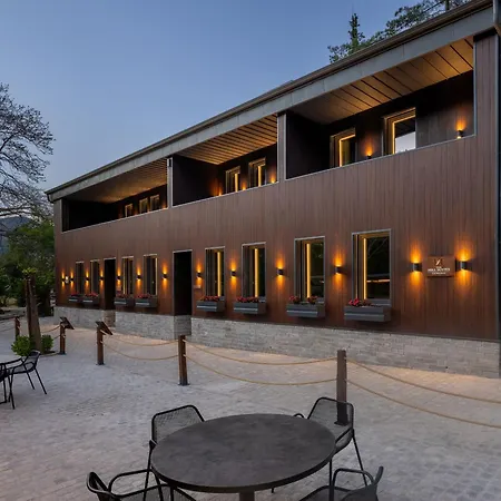 Aparthotel Hill 4*