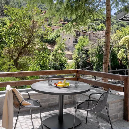 Hill Aparthotel 4*
