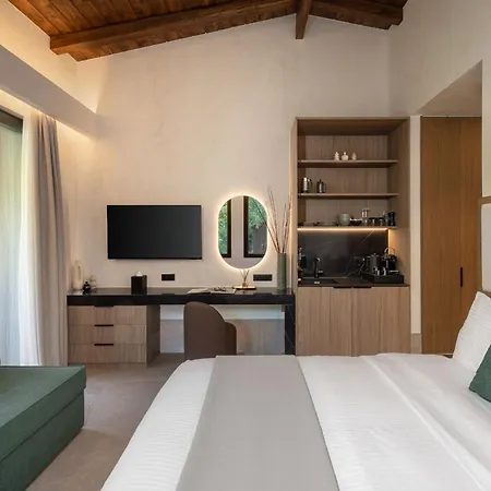 Hill Aparthotel