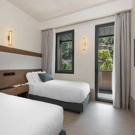 Hill Aparthotel